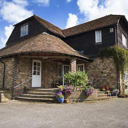 Magpies Lodge Slinfold ภายนอก รูปภาพ