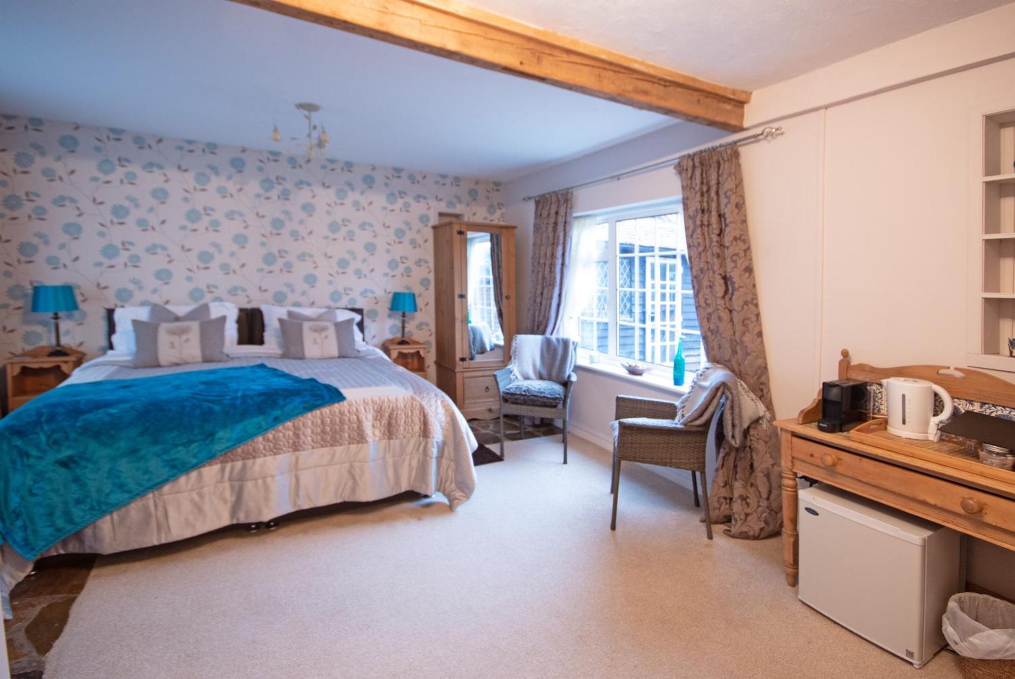 Magpies Lodge Slinfold ภายนอก รูปภาพ