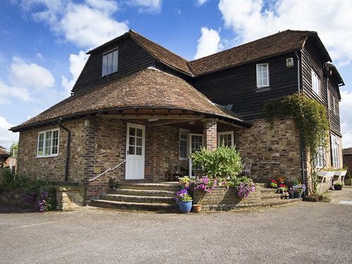 Magpies Lodge Slinfold ภายนอก รูปภาพ